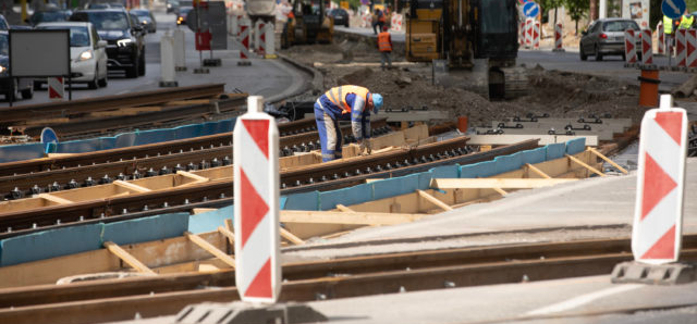 Nedostatky na Dúbravsko-Karloveskej radiále odstráni zhotoviteľ, mesto ho požiadalo o nápravu