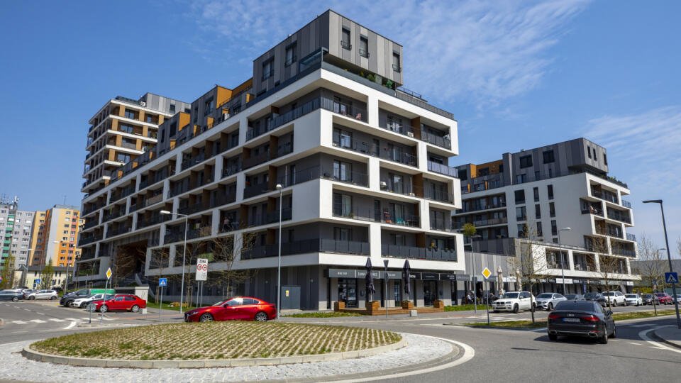 Bytová výstavba v druhom štvrťroku 2021 razantne ožila a prekonala predpandemické čísla