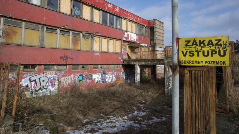 Mestá a obce budú môcť vyrubiť vyššiu daň zo schátraných stavieb