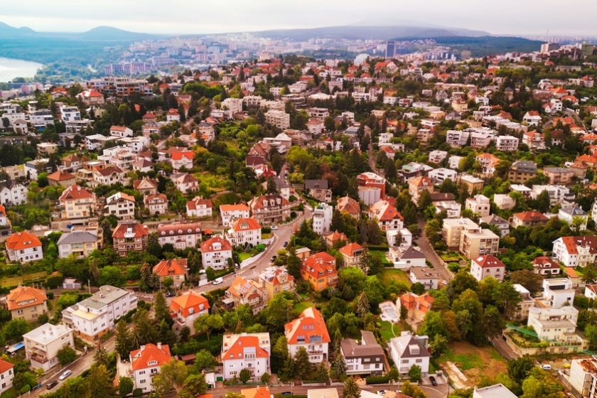 Rozvojové plochy bývania sú veľkou výzvou pre územný plán BSK