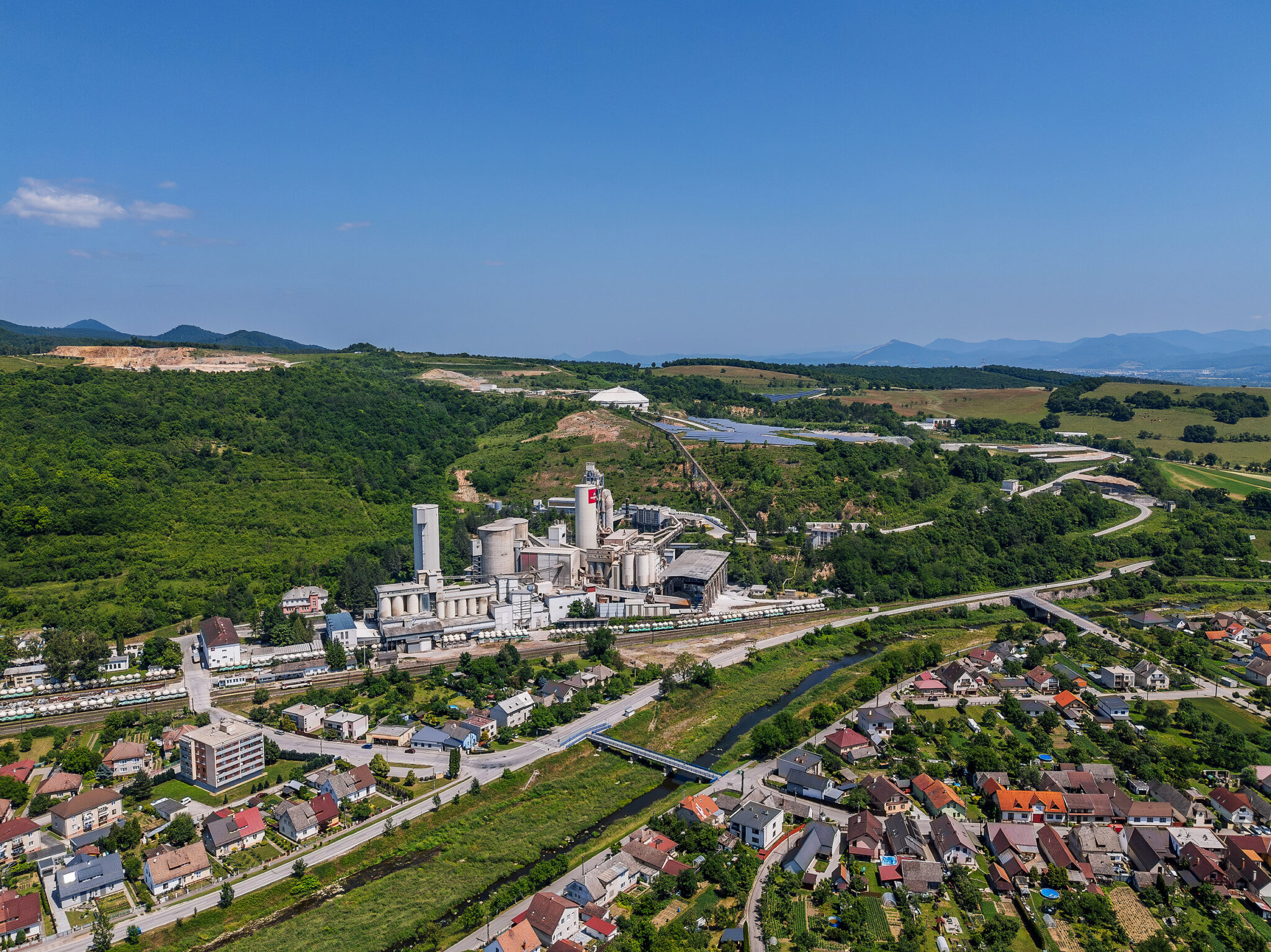 Cemmac, a. s. –  cement a betón podľa STN EN a ISO
