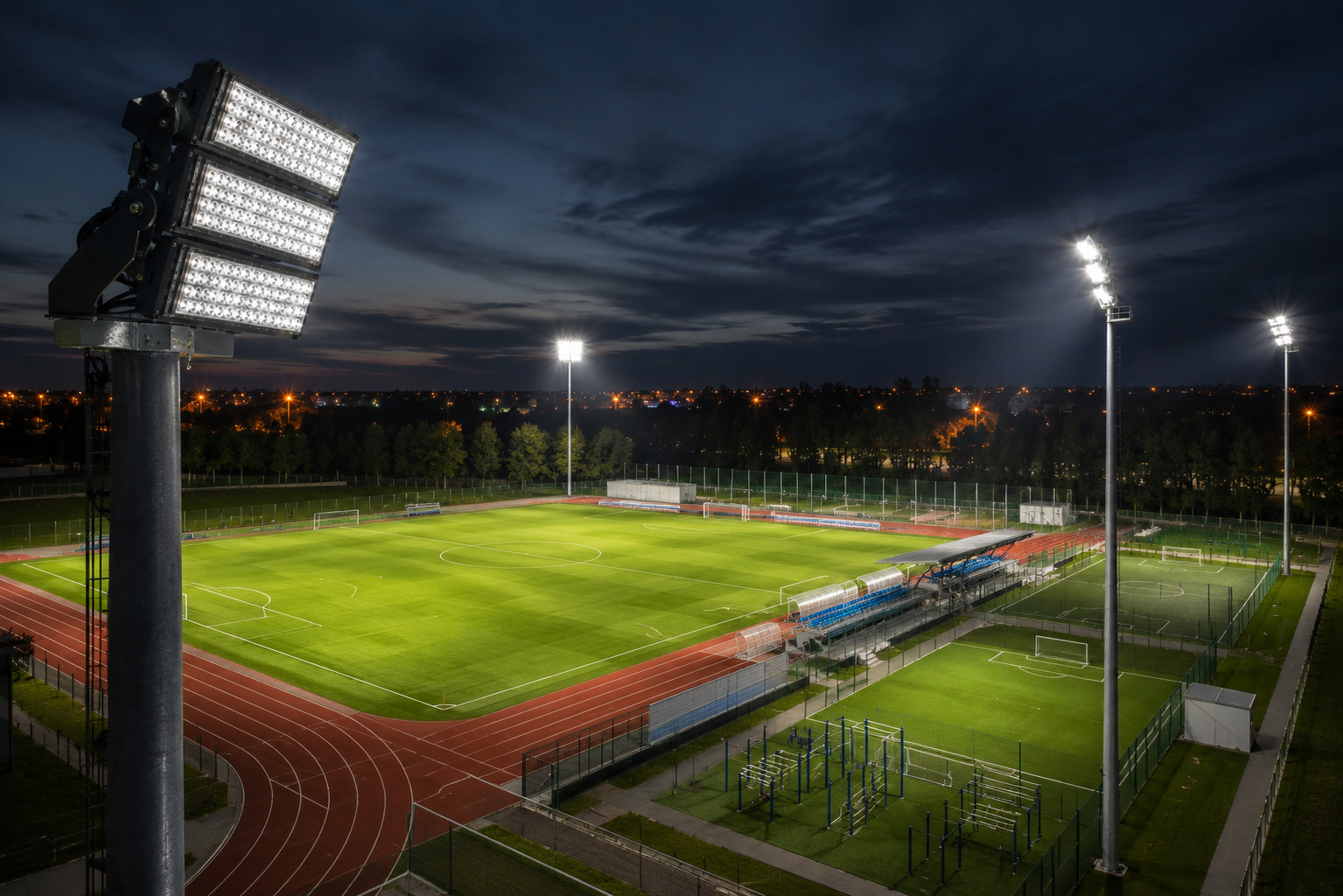 STADION – profesionálne športové LED osvetlenie podľa STN EN 12193:2019